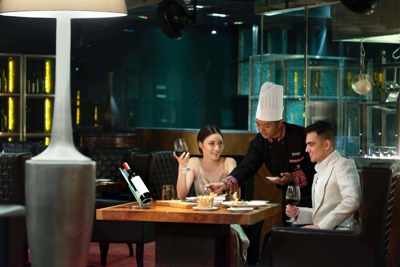 Jw Marriott Hotel Medan Exterior foto
