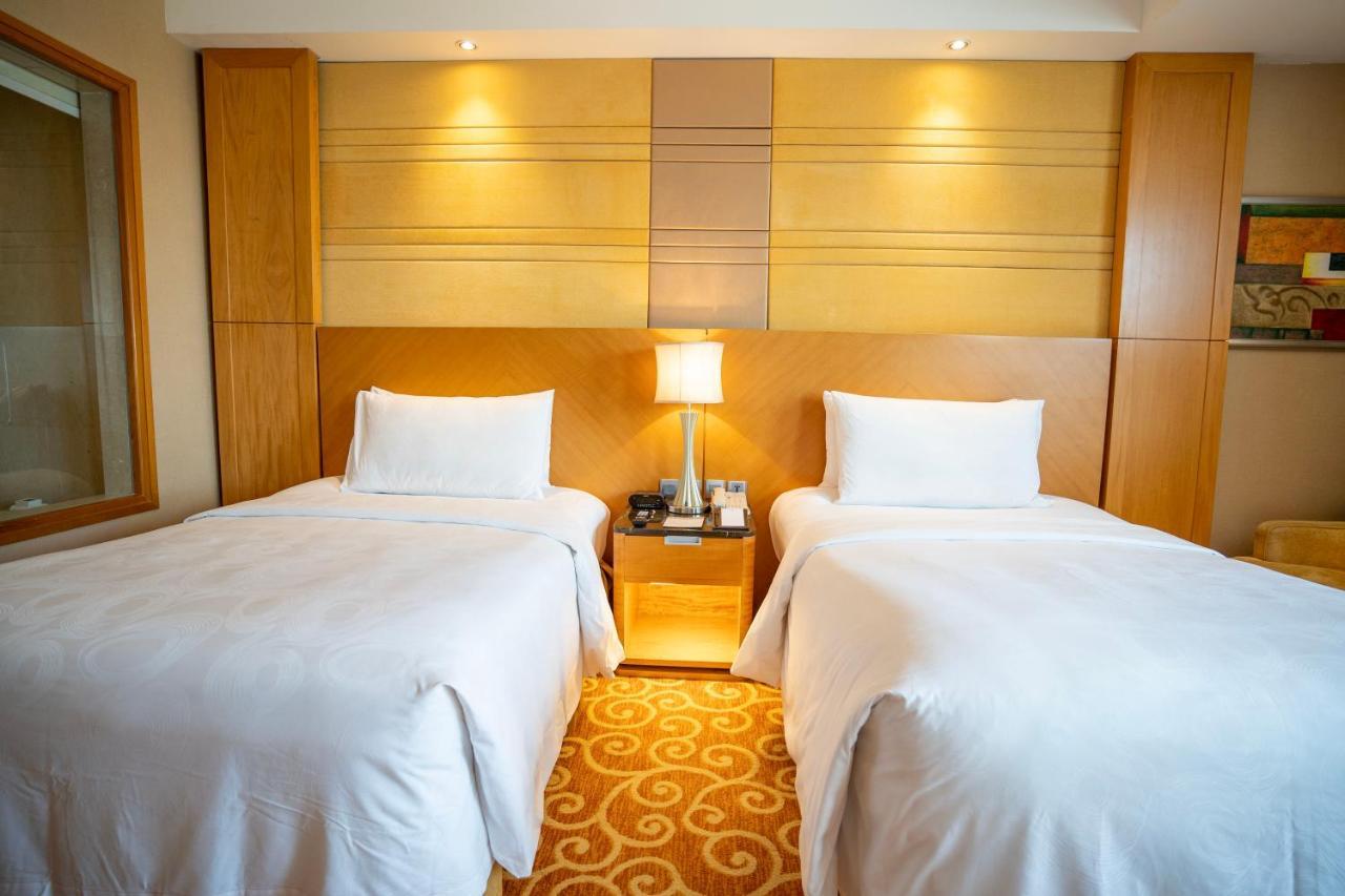 Jw Marriott Hotel Medan Exterior foto